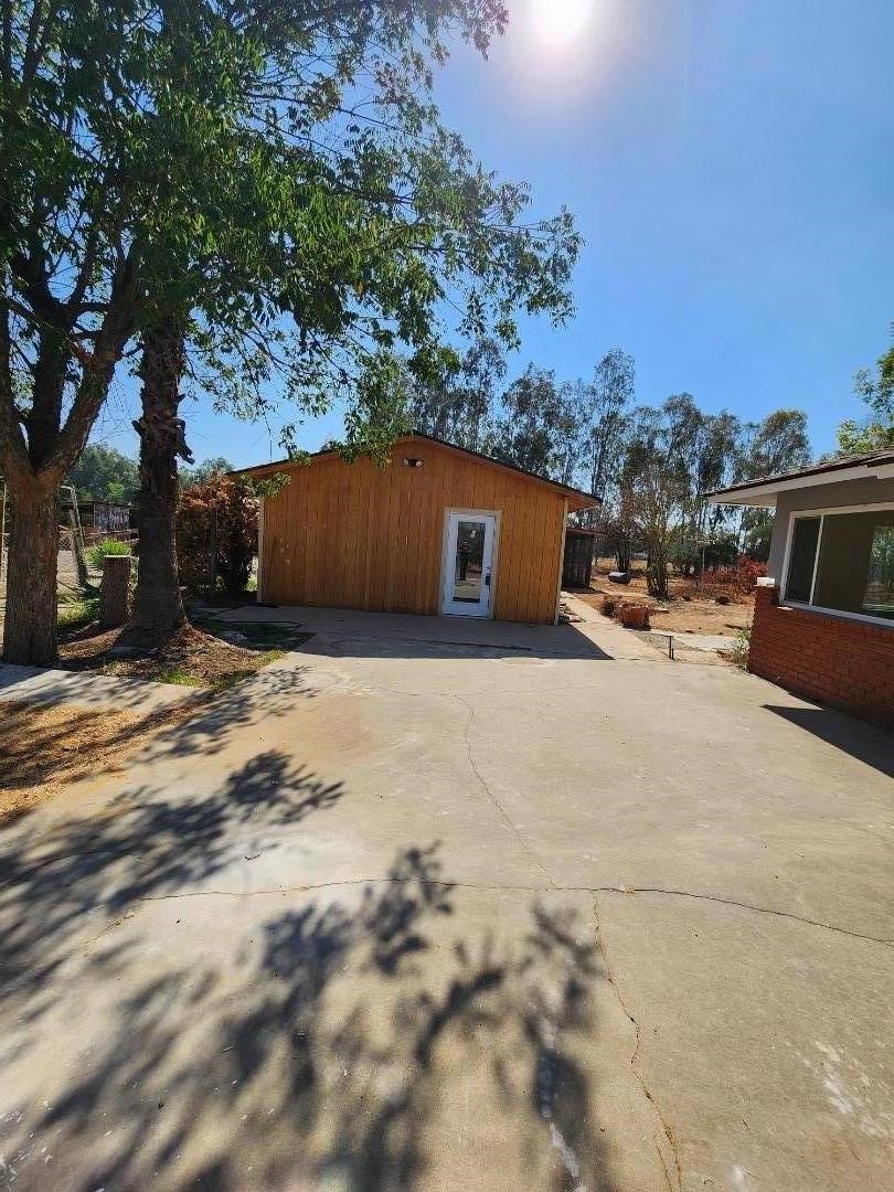 8831 E Herndon Ave, Clovis, CA 93619