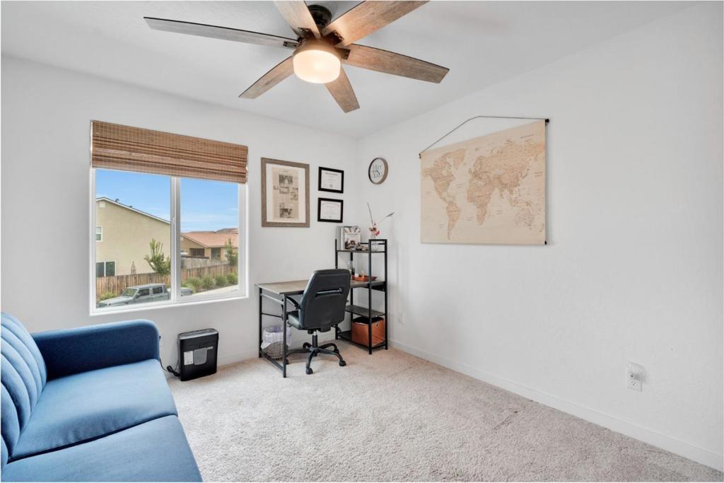 888 Descanso Ave, Clovis, CA 93619