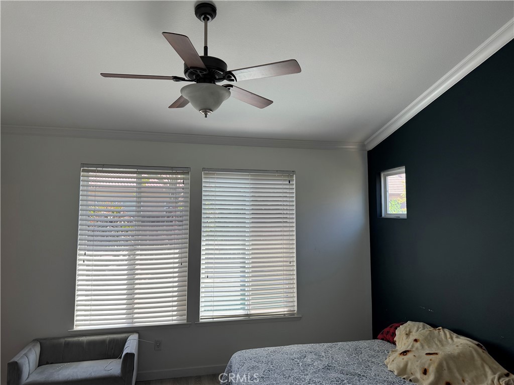 2974 Twain Ave, Clovis, CA 93611
