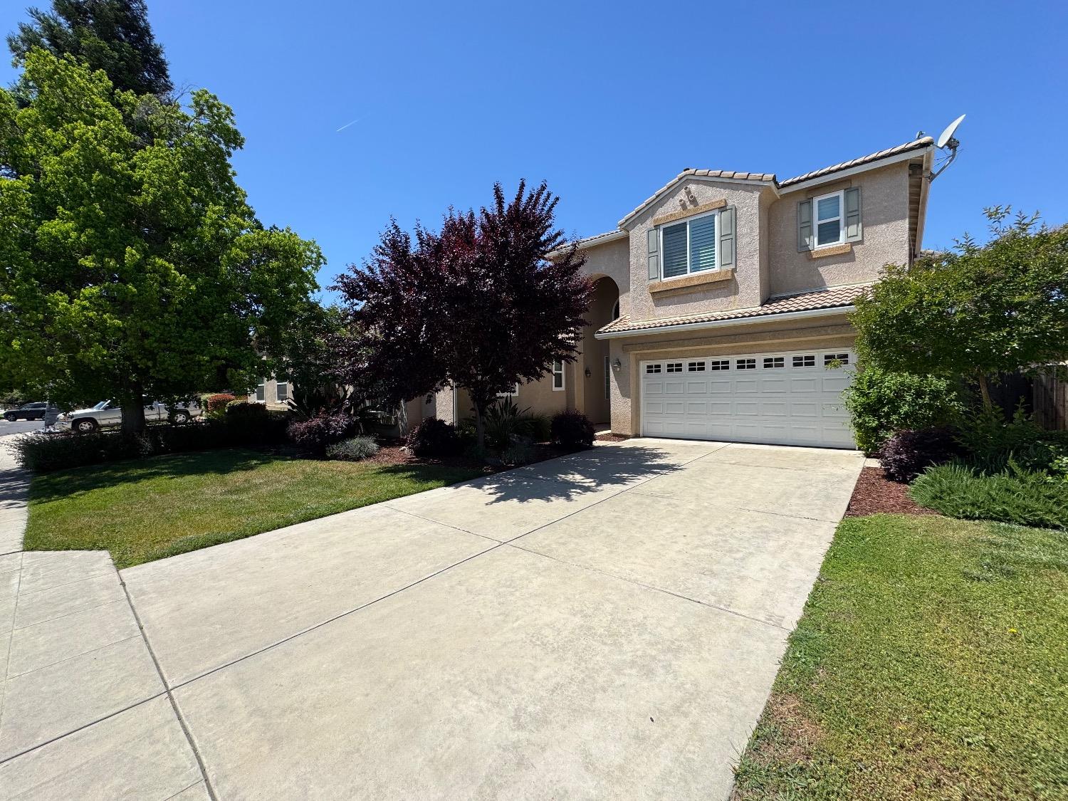 1822 N Magnolia, Clovis, CA 93619