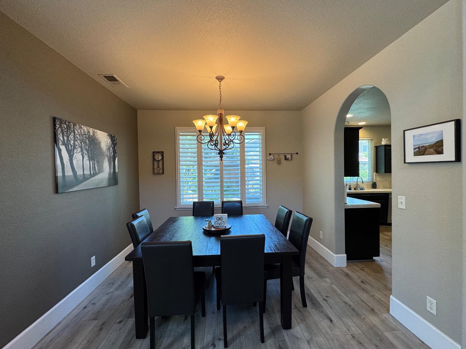1822 N Magnolia, Clovis, CA 93619