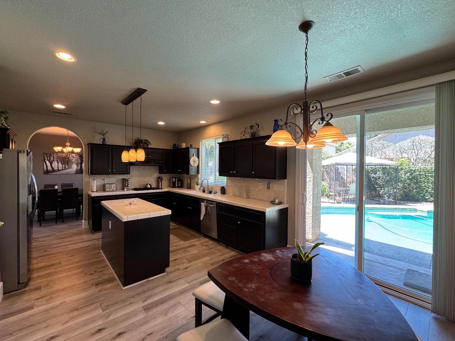 1822 N Magnolia, Clovis, CA 93619
