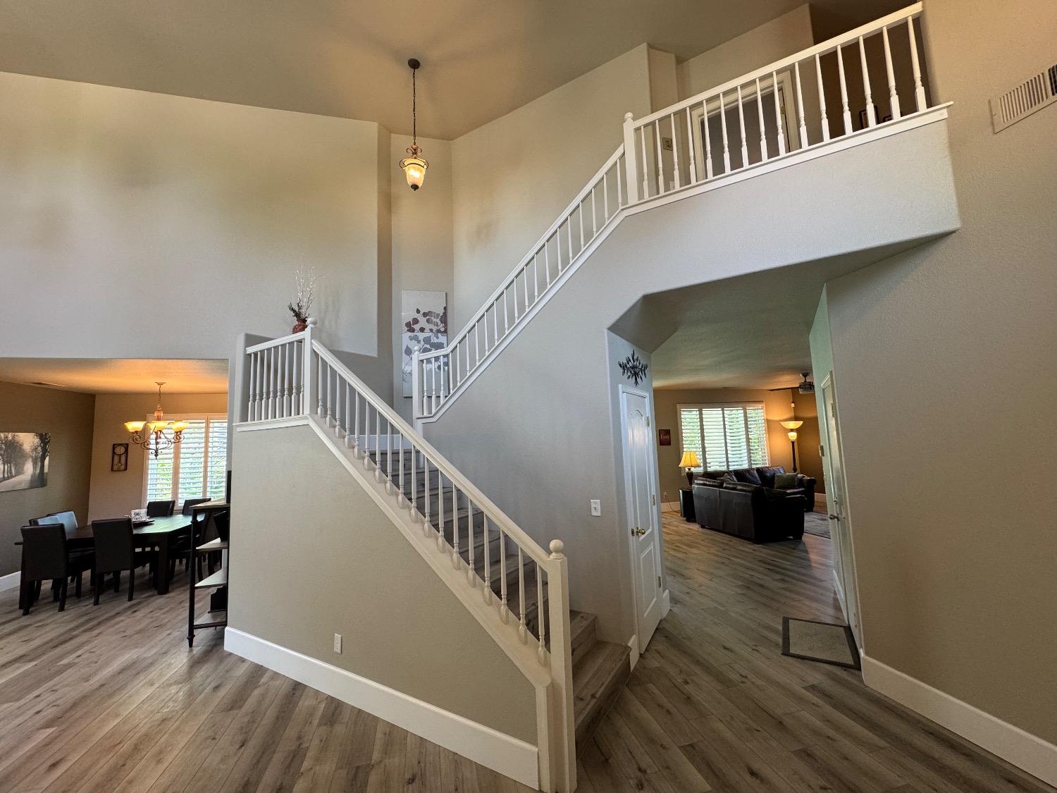 1822 N Magnolia, Clovis, CA 93619