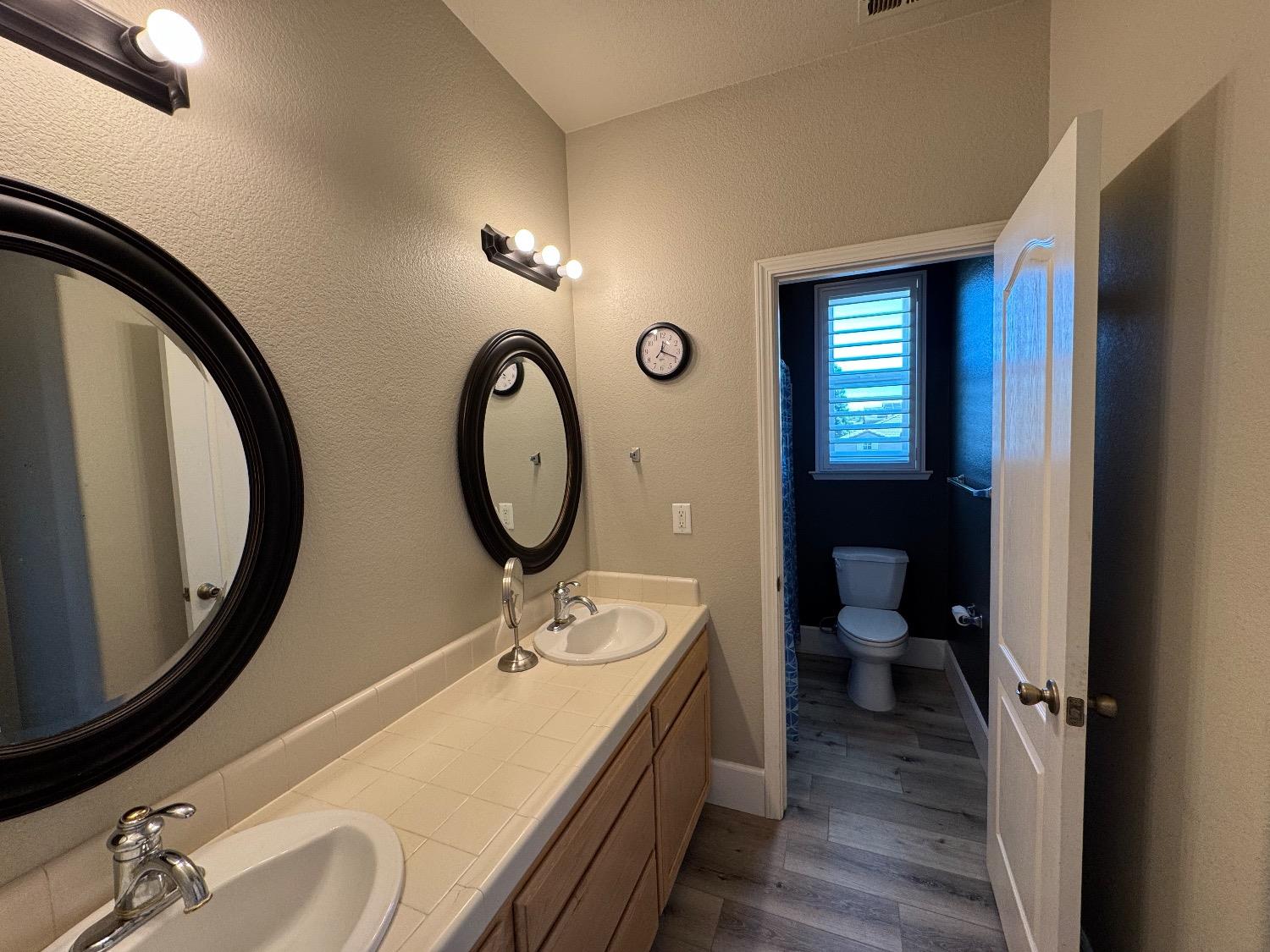 1822 N Magnolia, Clovis, CA 93619
