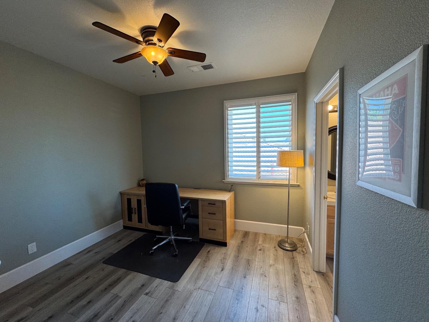 1822 N Magnolia, Clovis, CA 93619