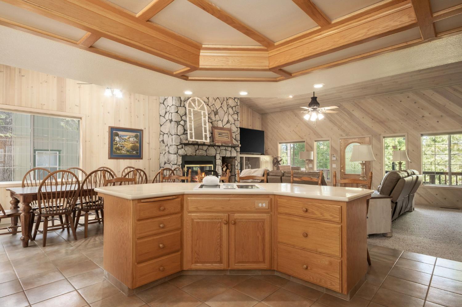 41035 Cold Springs Ln, Shaver Lake, CA 93664