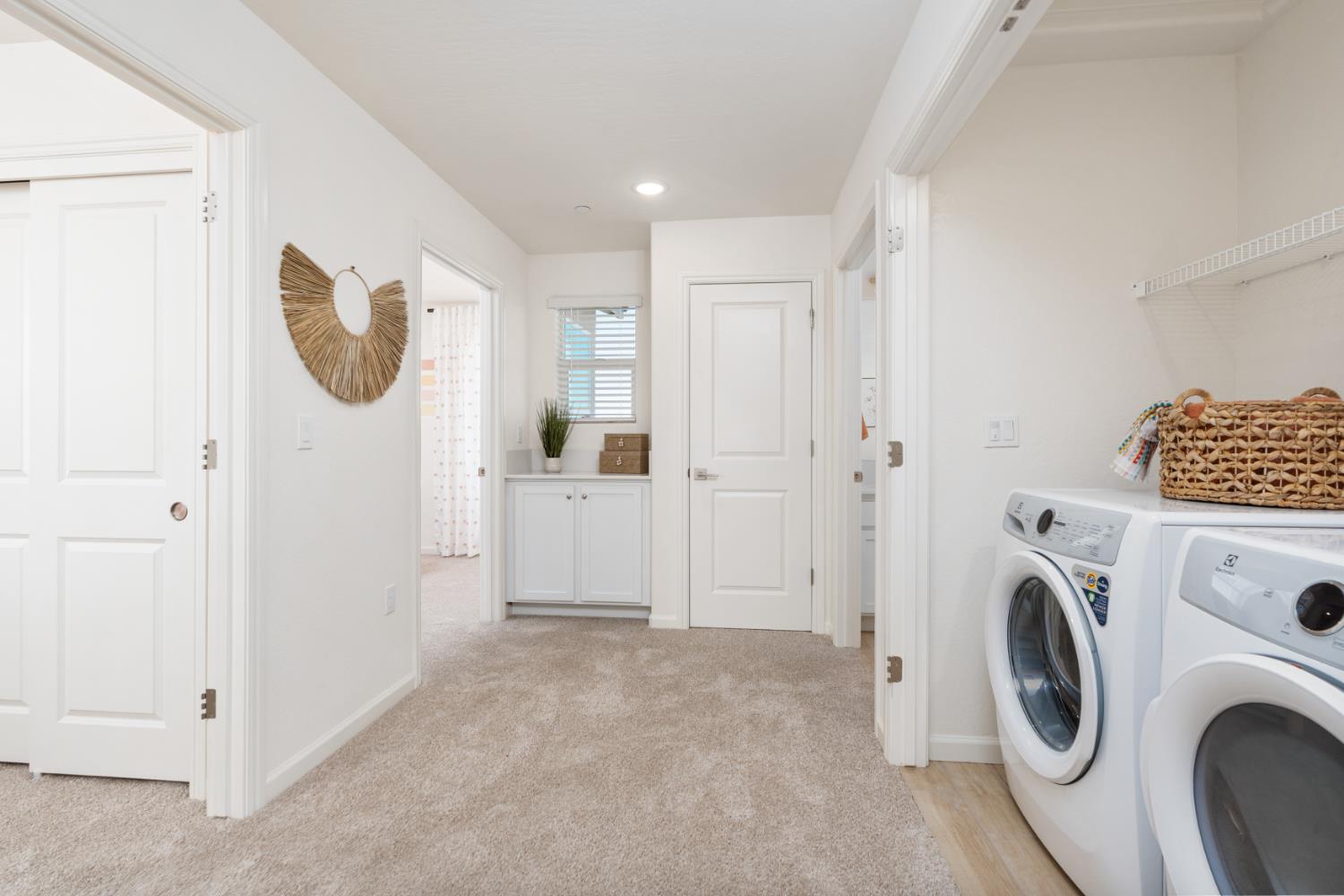 1484 Farmhouse Ln, Clovis, CA 93619