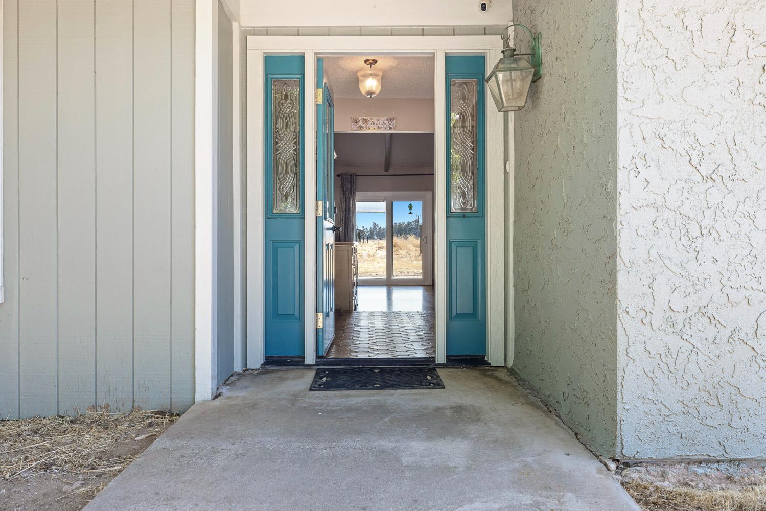 10858 N Armstrong Ave, Clovis, CA 93619