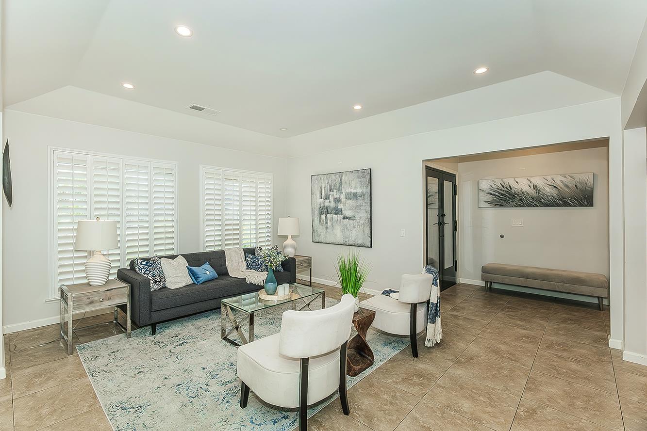 493 Timmy Ave, Clovis, CA 93612