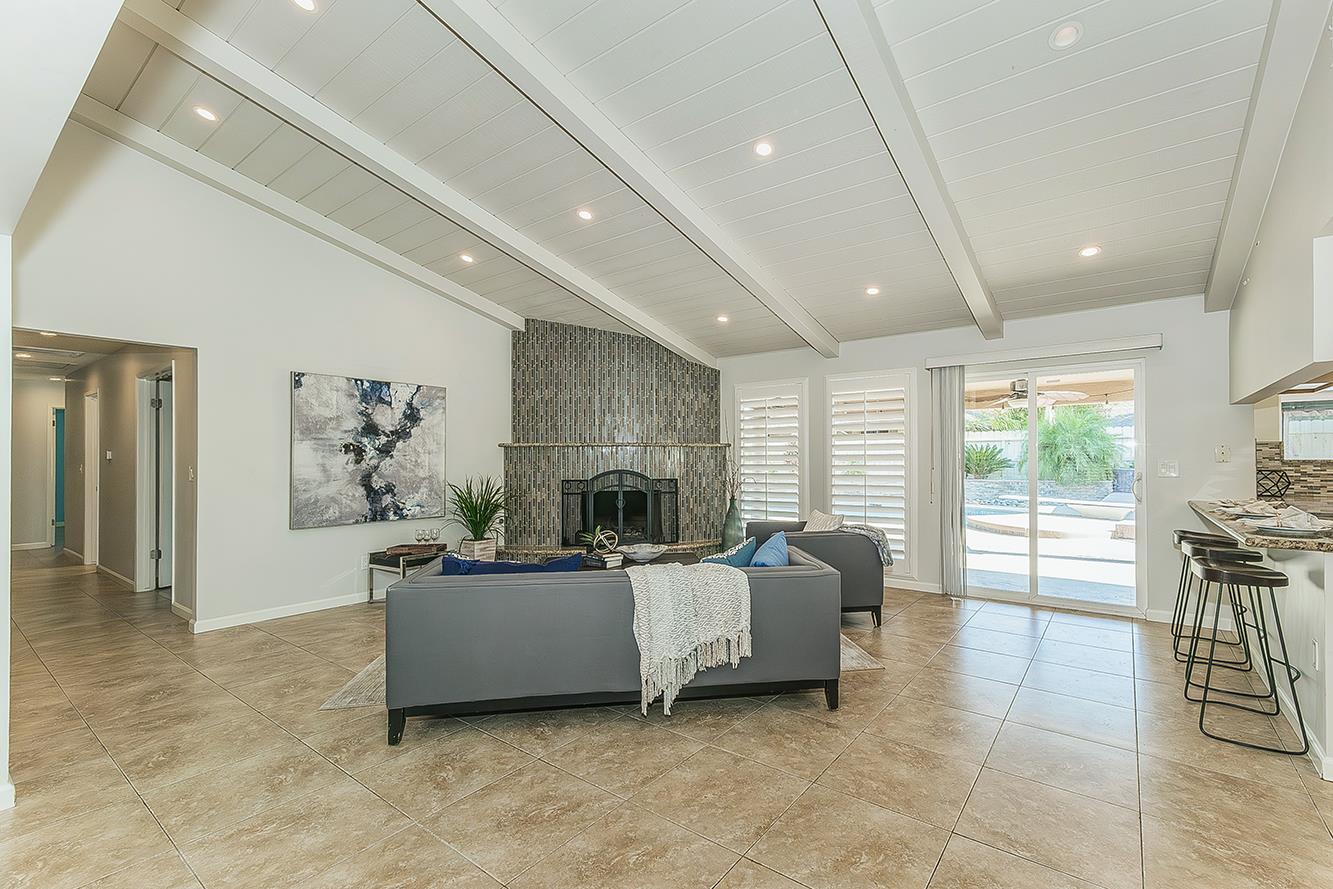 493 Timmy Ave, Clovis, CA 93612