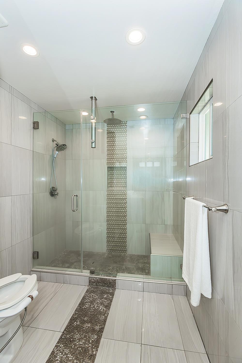 493 Timmy Ave, Clovis, CA 93612