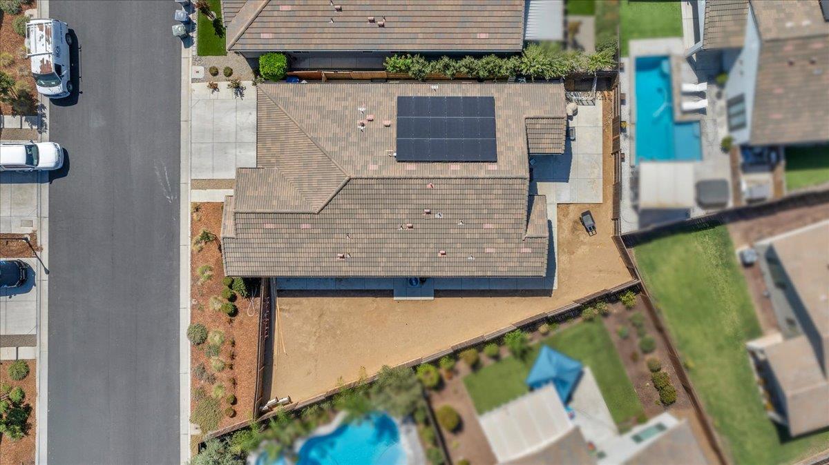 3833 Hannah Ln, Clovis, CA 93619