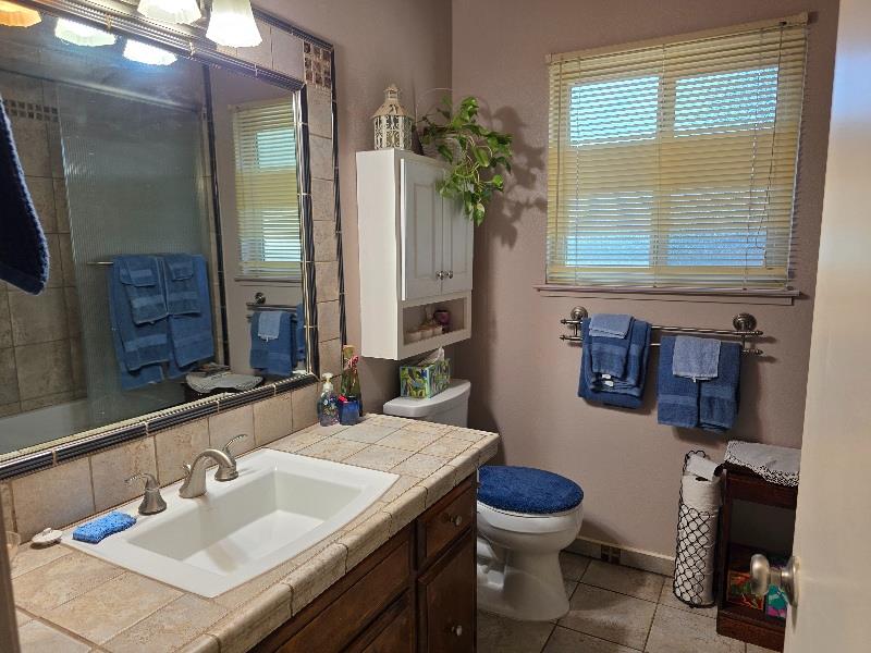 1605 Scott Pl, Clovis, CA 93611
