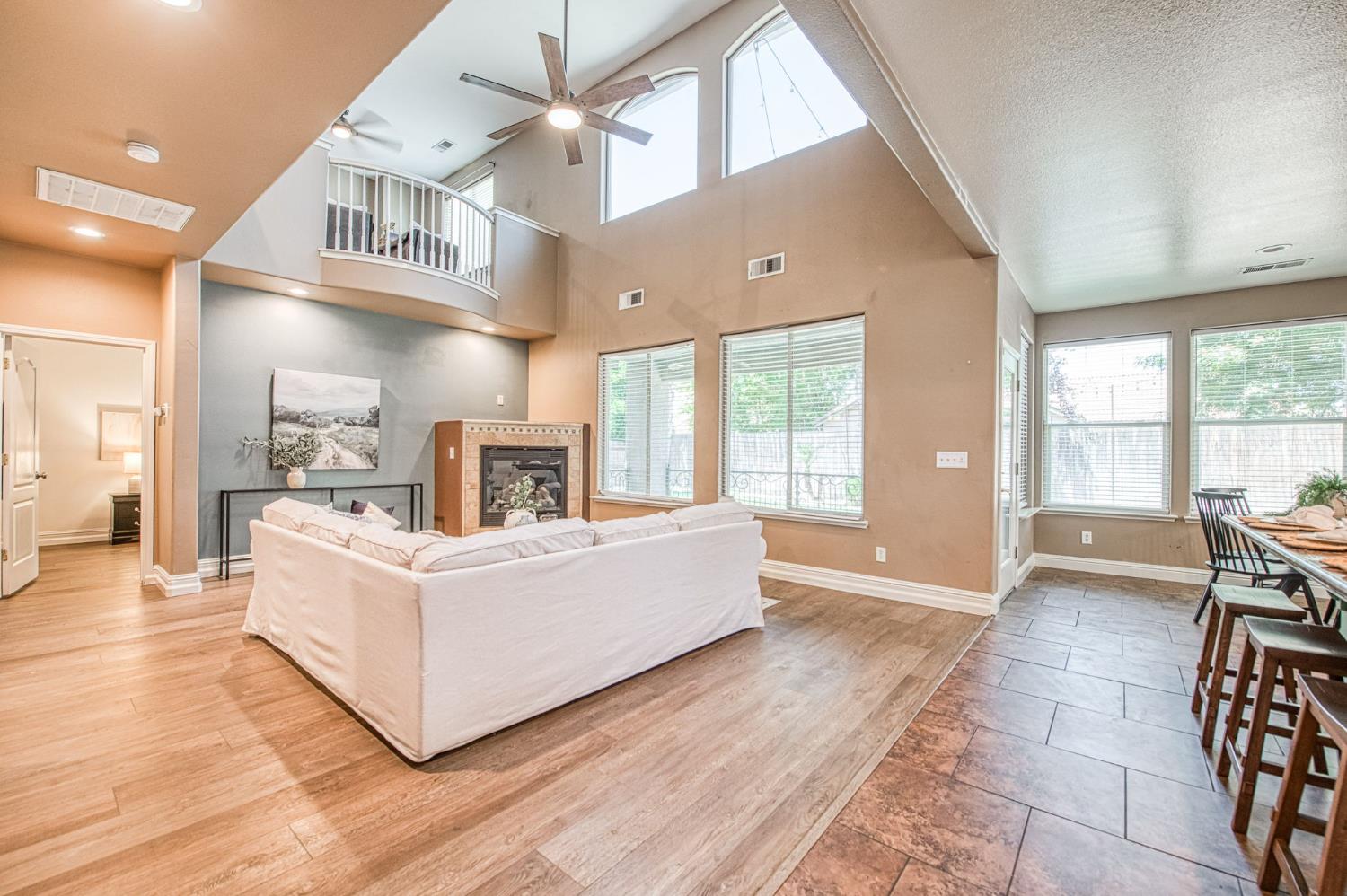 2631 Wrenwood Ave, Clovis, CA 93611