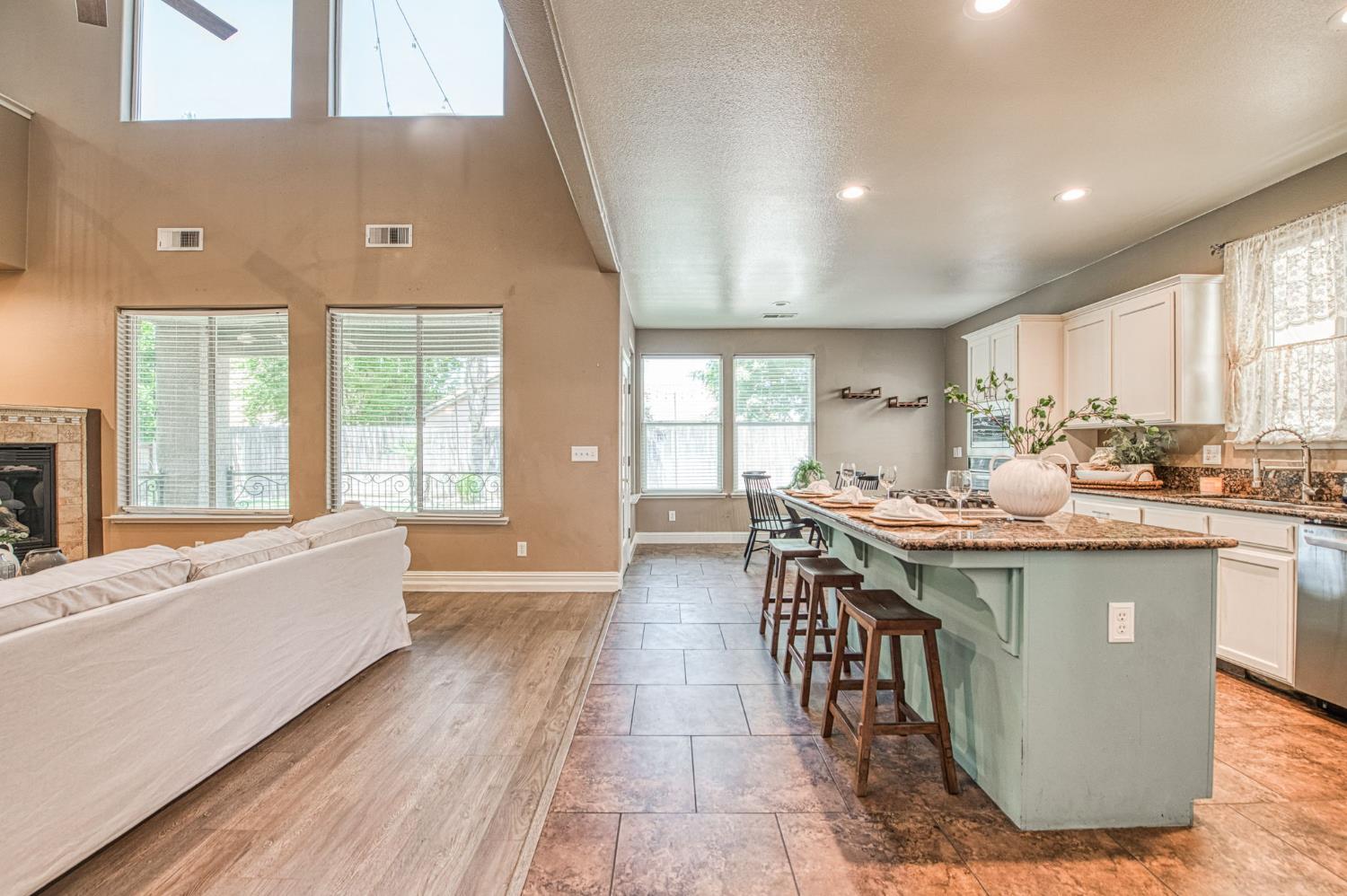 2631 Wrenwood Ave, Clovis, CA 93611