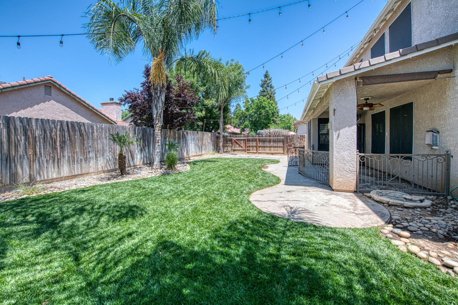 2631 Wrenwood Ave, Clovis, CA 93611