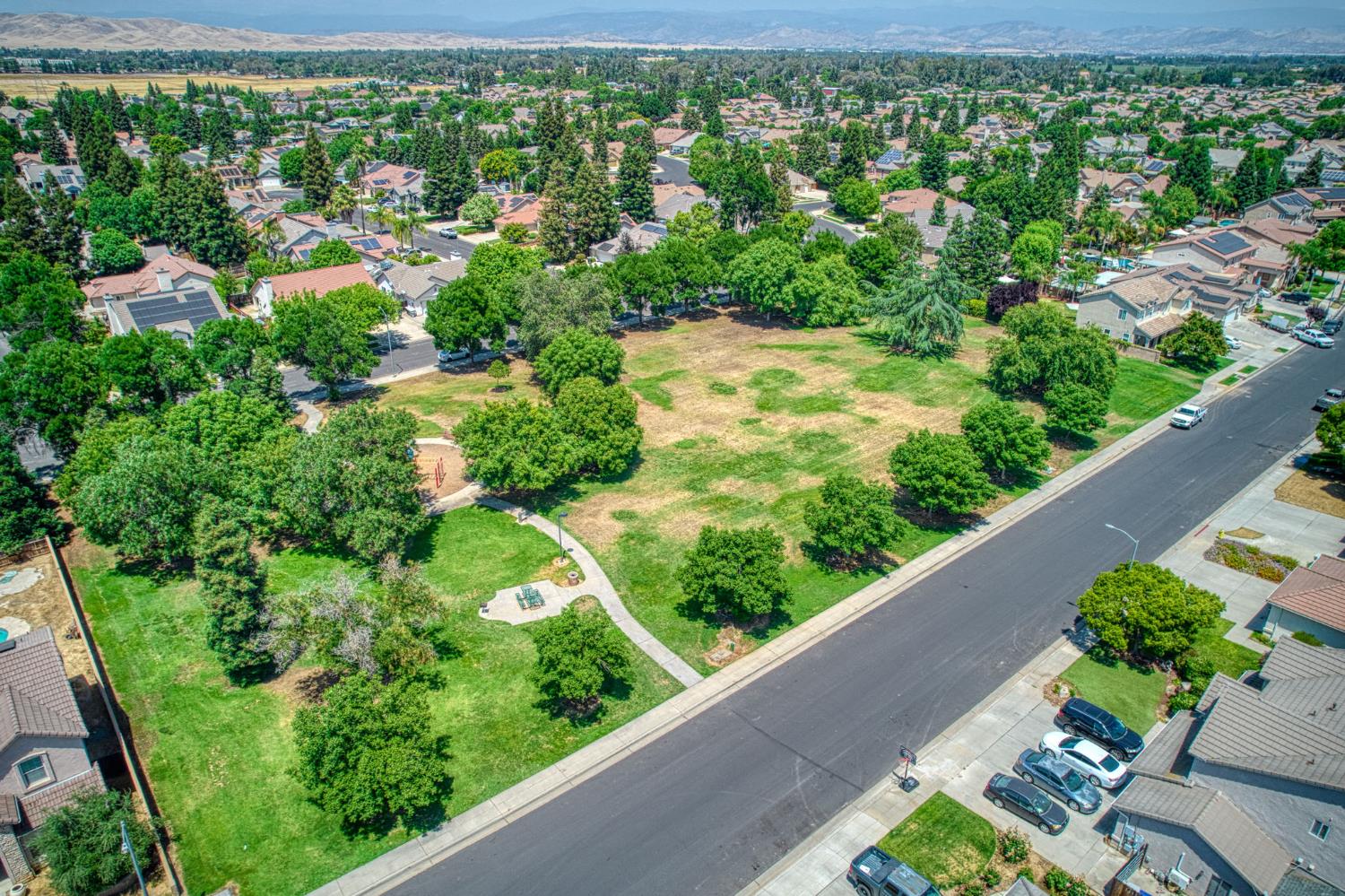 2631 Wrenwood Ave, Clovis, CA 93611