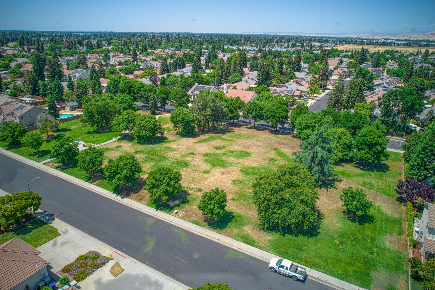 2631 Wrenwood Ave, Clovis, CA 93611