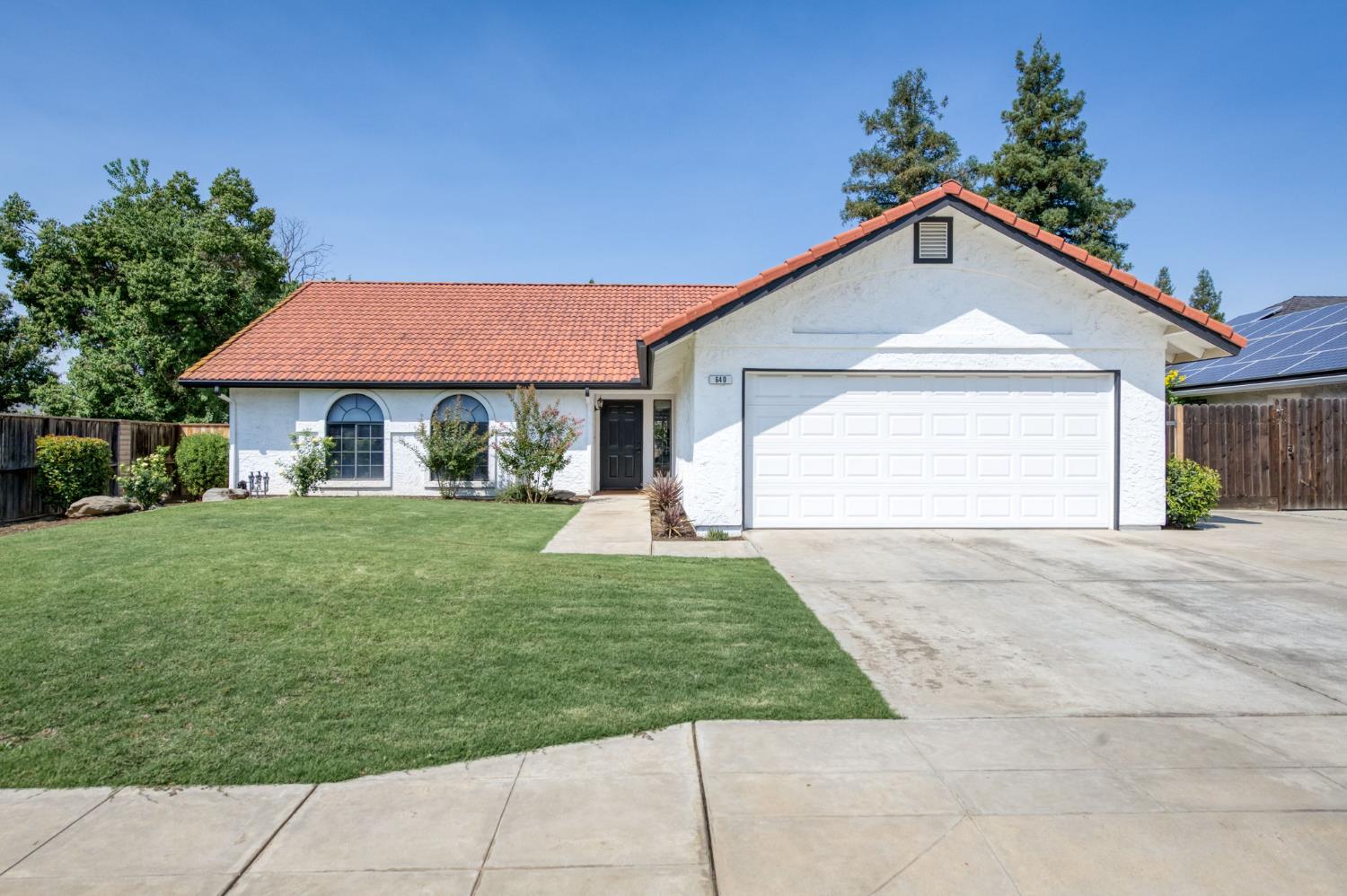640 N Renn Ave, Clovis, CA 93611