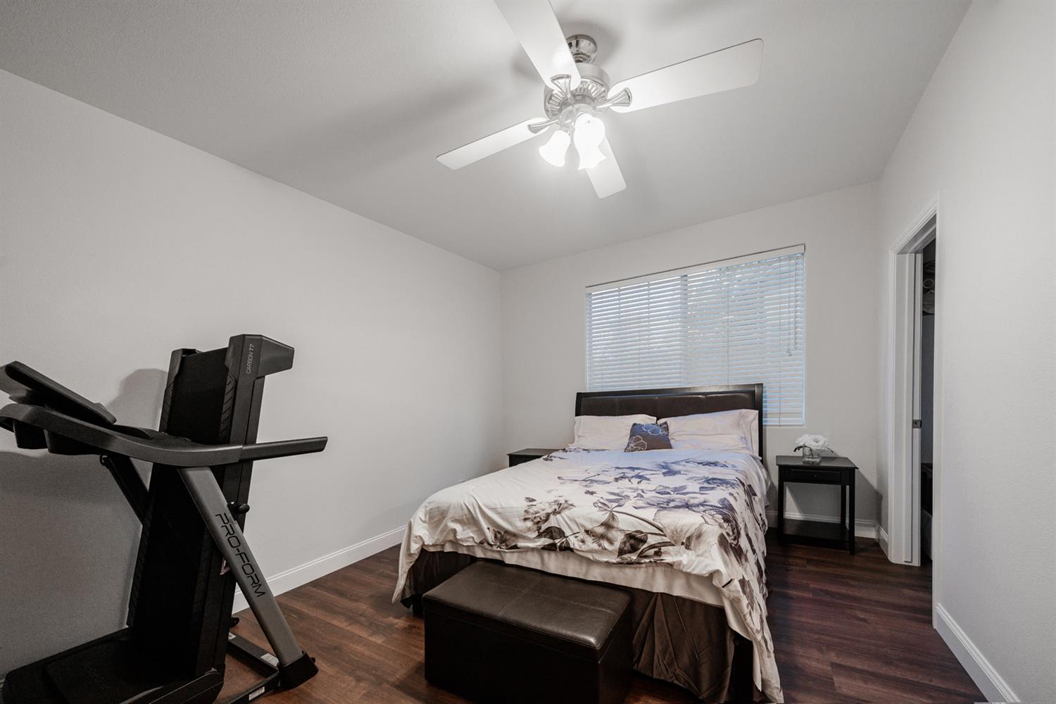 2272 Dawson Cove Ln, Clovis, CA 93611