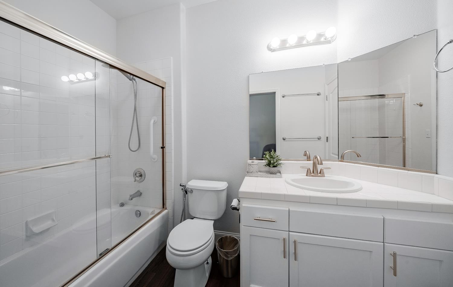 2272 Dawson Cove Ln, Clovis, CA 93611