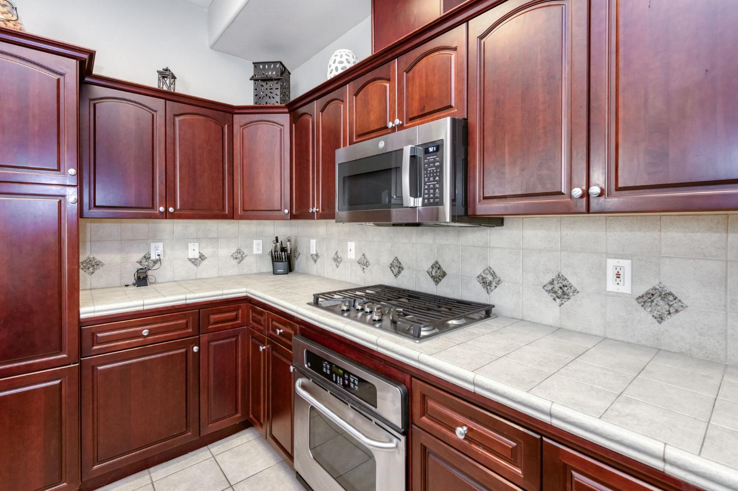 3640 Vermont Ln, Clovis, CA 93619