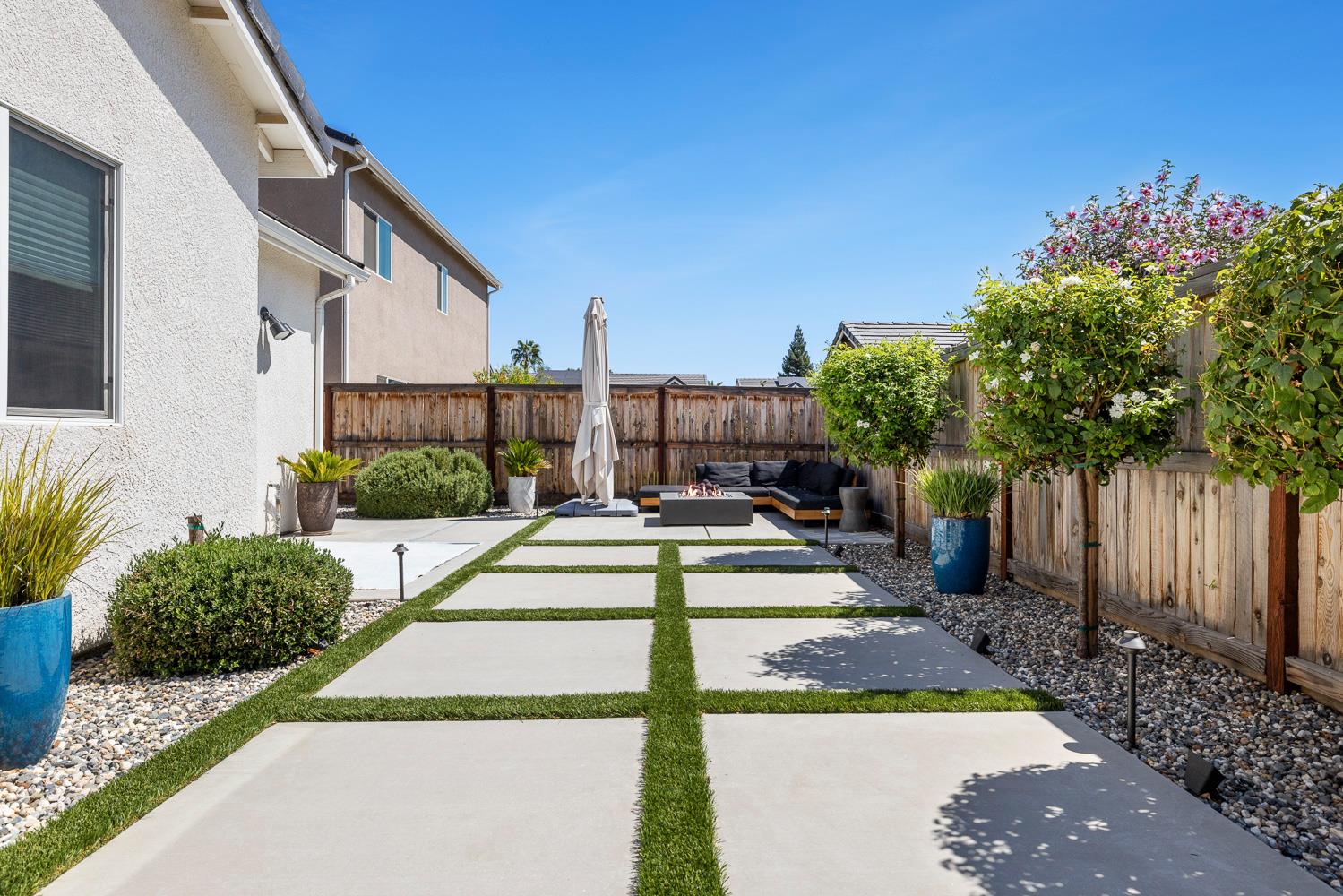 970 Lester Ave, Clovis, CA 93619