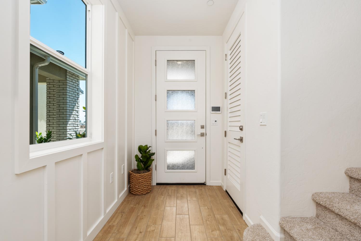 1515 Pioneer Ln, Clovis, CA 93619