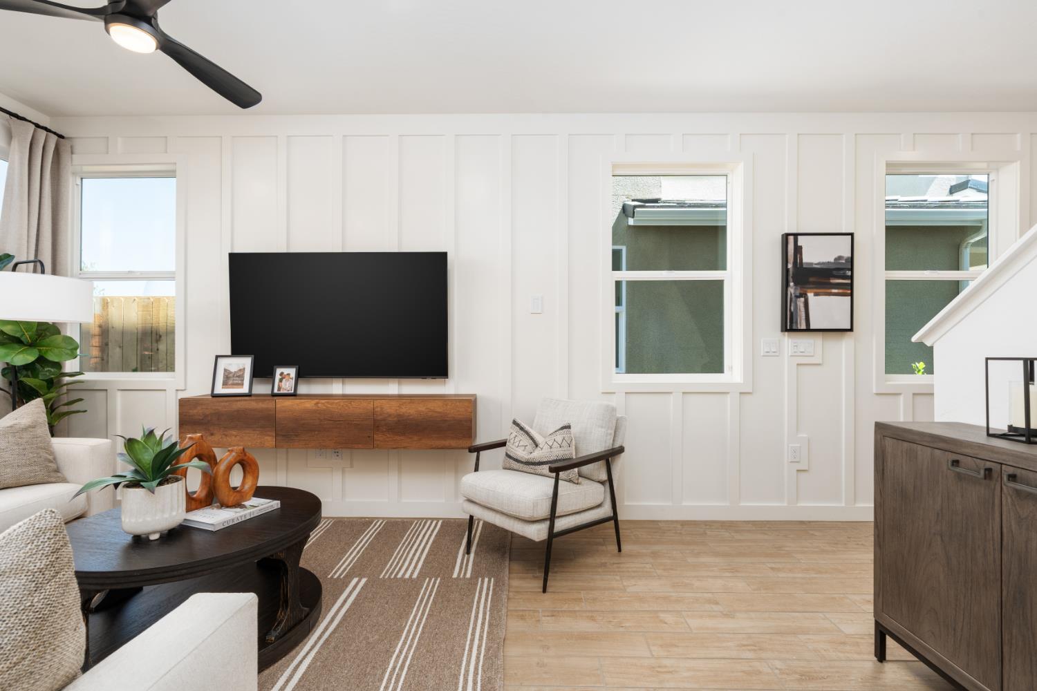 1515 Pioneer Ln, Clovis, CA 93619