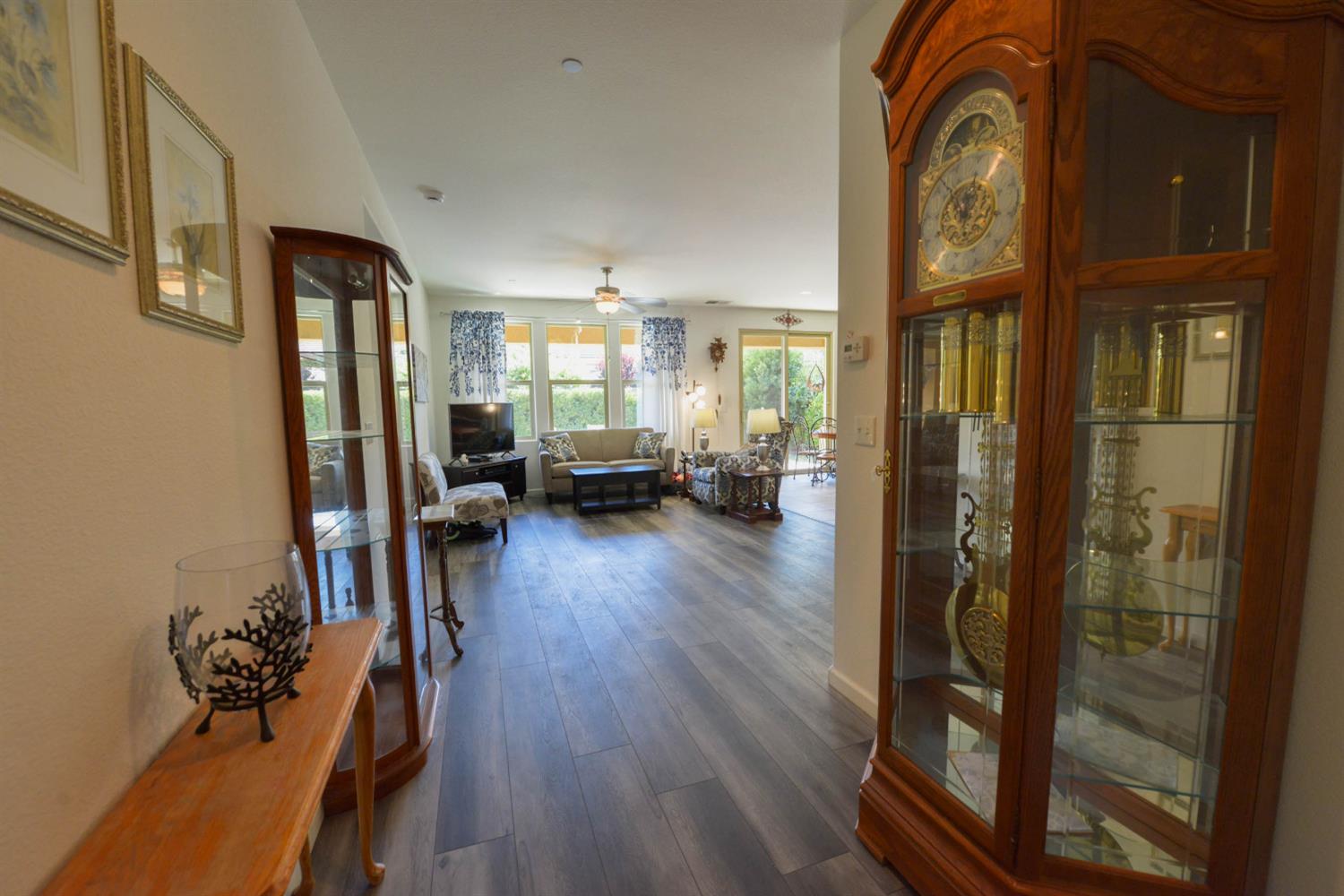 3556 Mecca Ave, Clovis, CA 93619
