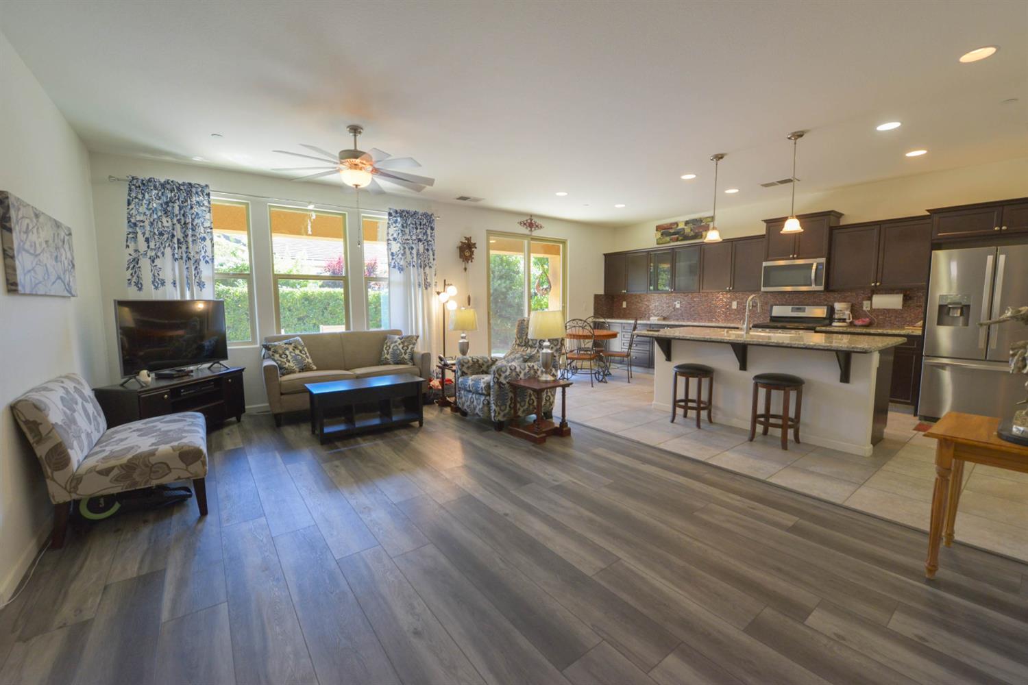 3556 Mecca Ave, Clovis, CA 93619