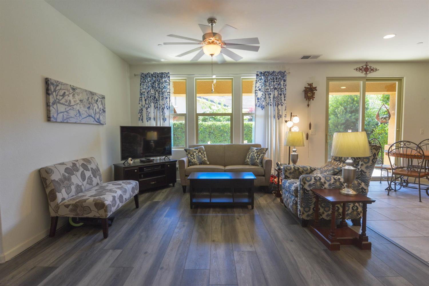 3556 Mecca Ave, Clovis, CA 93619