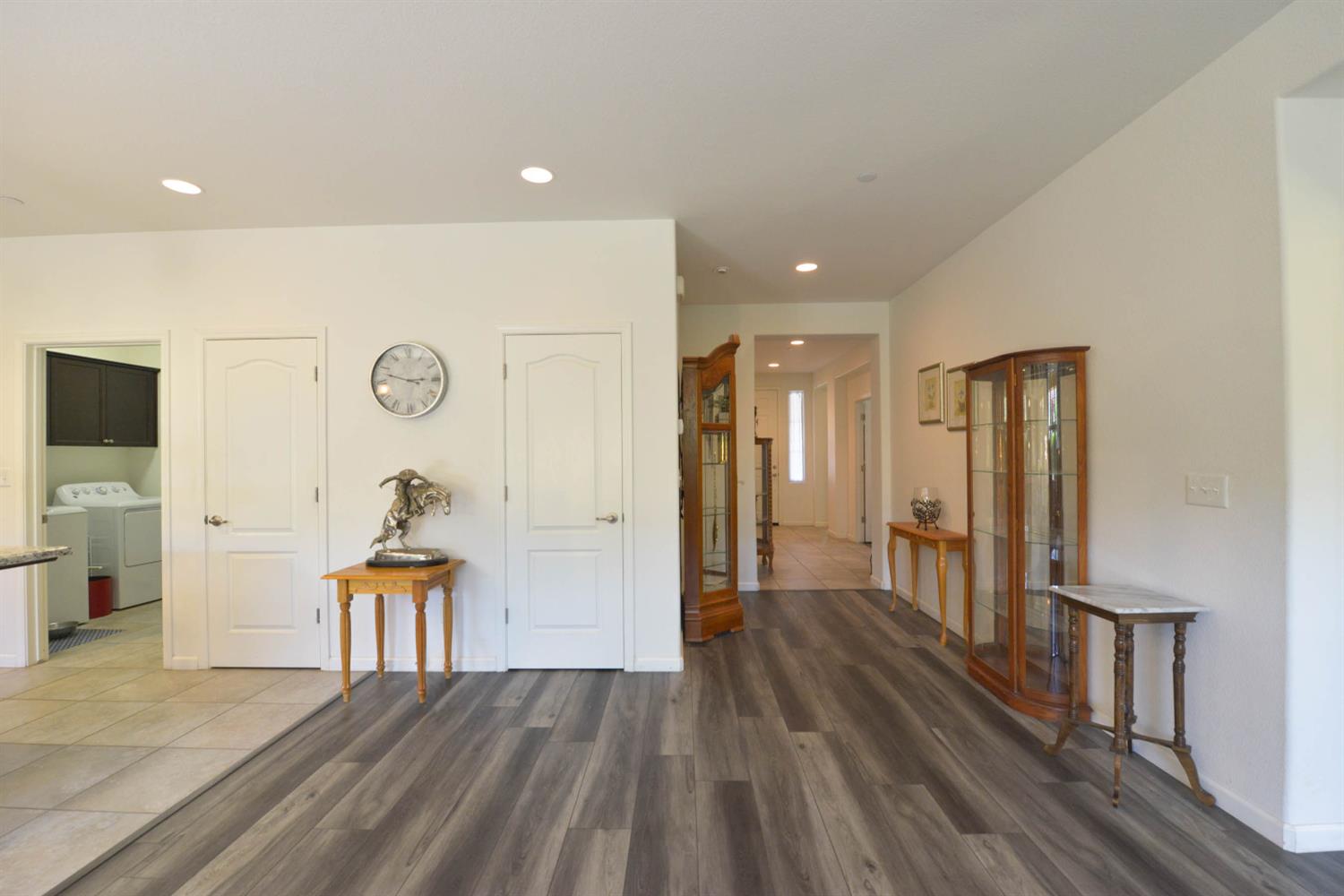 3556 Mecca Ave, Clovis, CA 93619