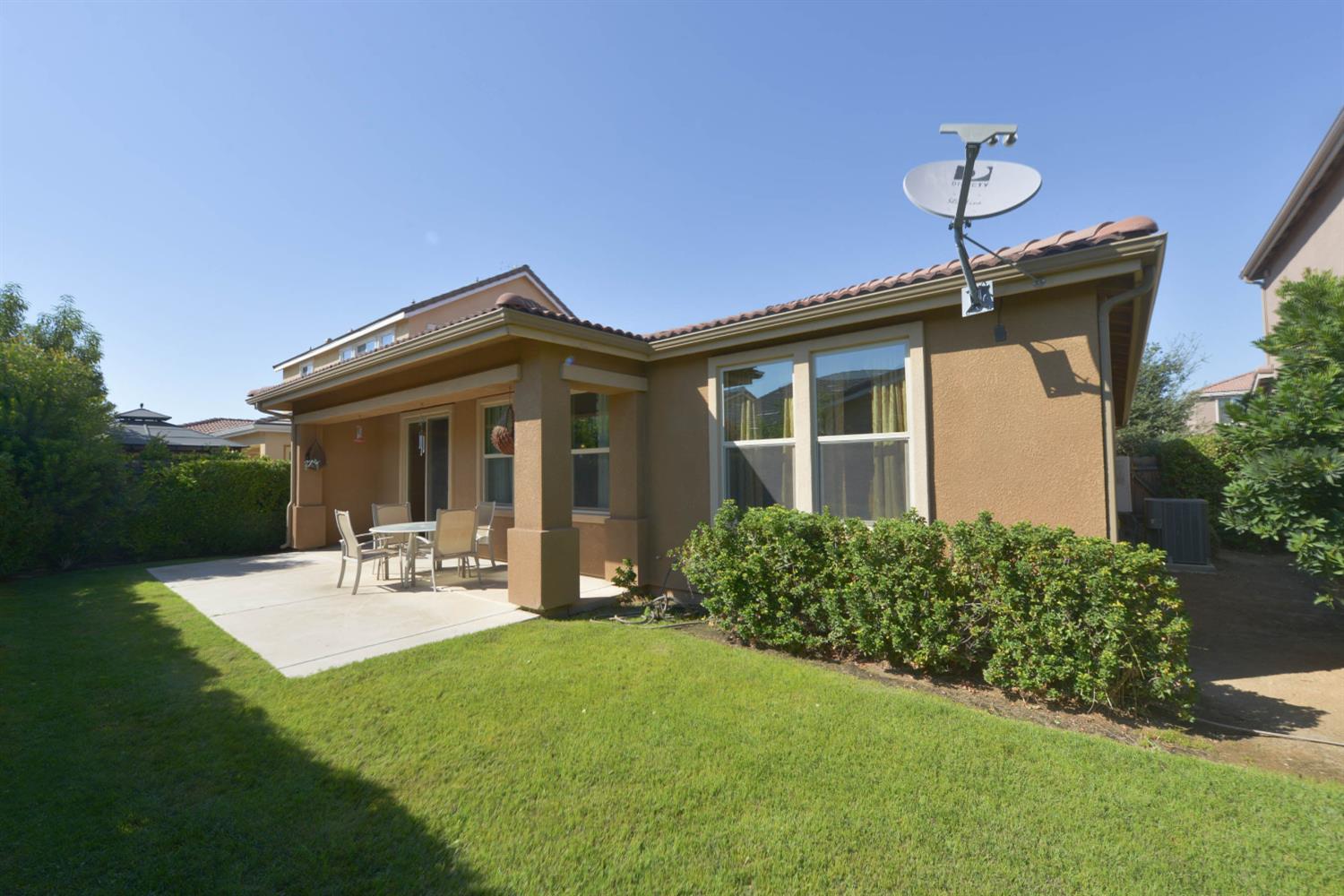 3556 Mecca Ave, Clovis, CA 93619