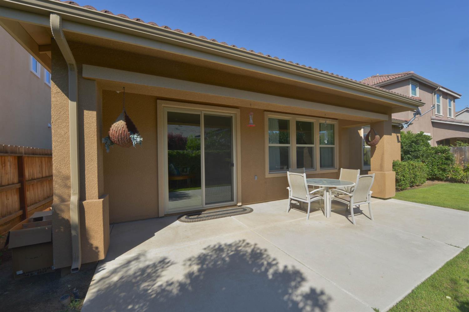 3556 Mecca Ave, Clovis, CA 93619