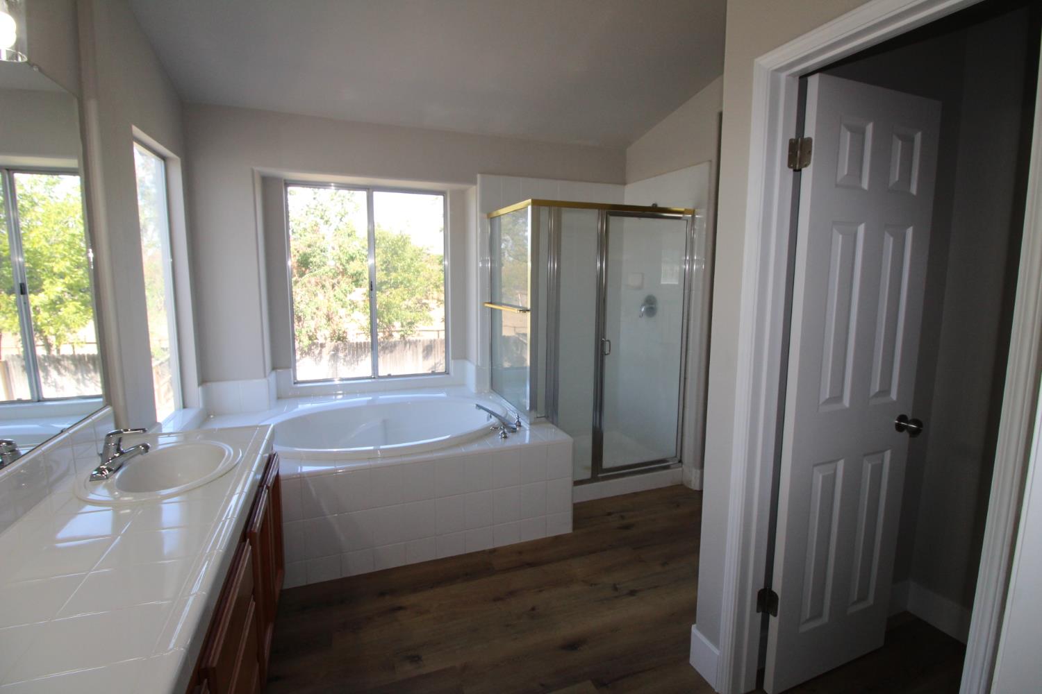 2117 Goshen Ave, Clovis, CA 93611