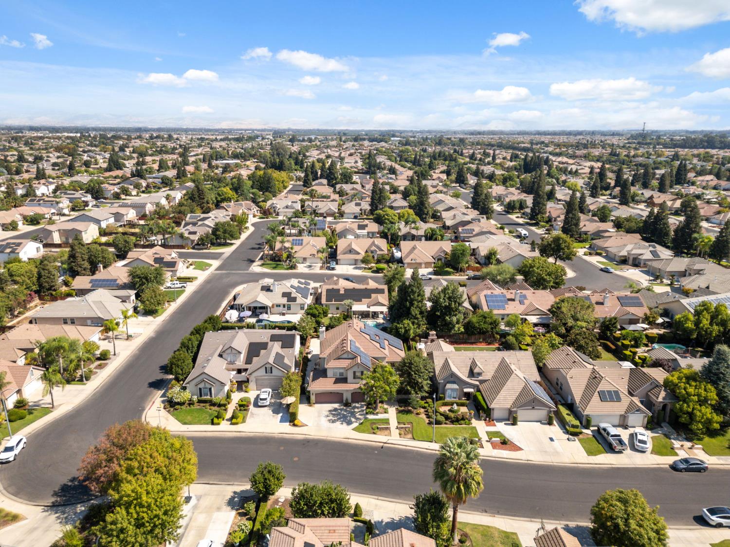 3033 Hanson Ave, Clovis, CA 93611