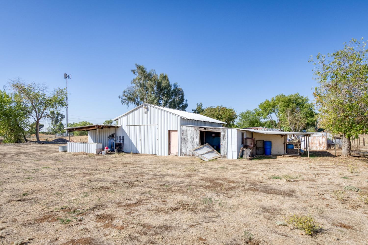 6510 E Copper Ave, Clovis, CA 93619