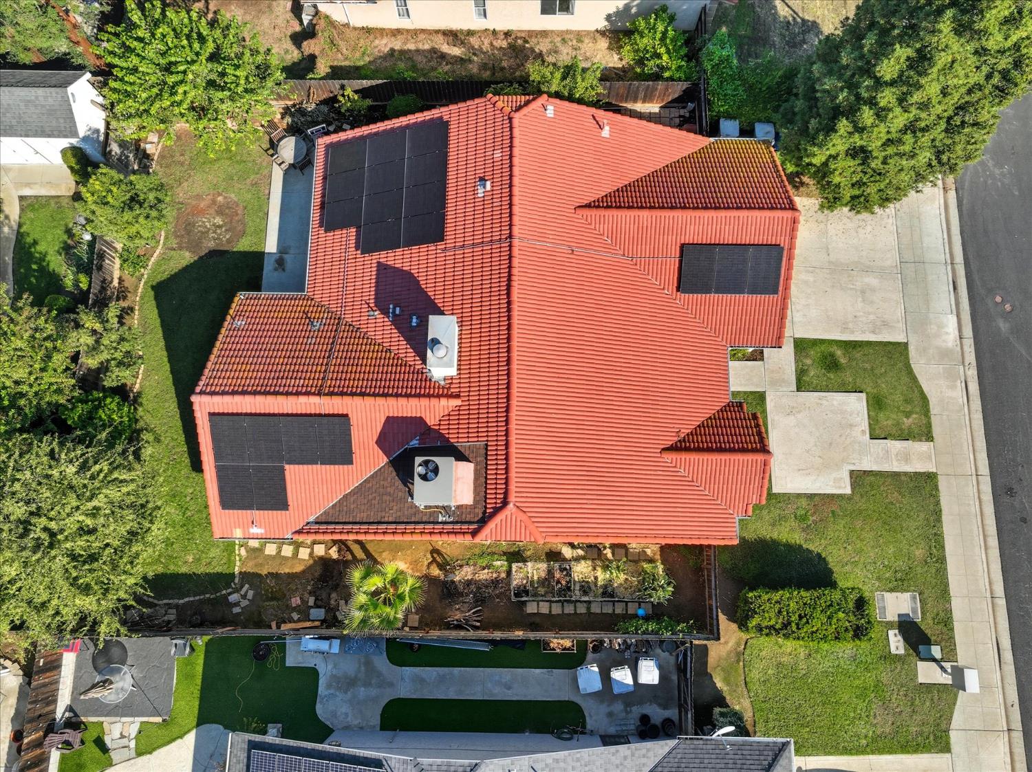 332 Magnolia Ave, Clovis, CA 93611