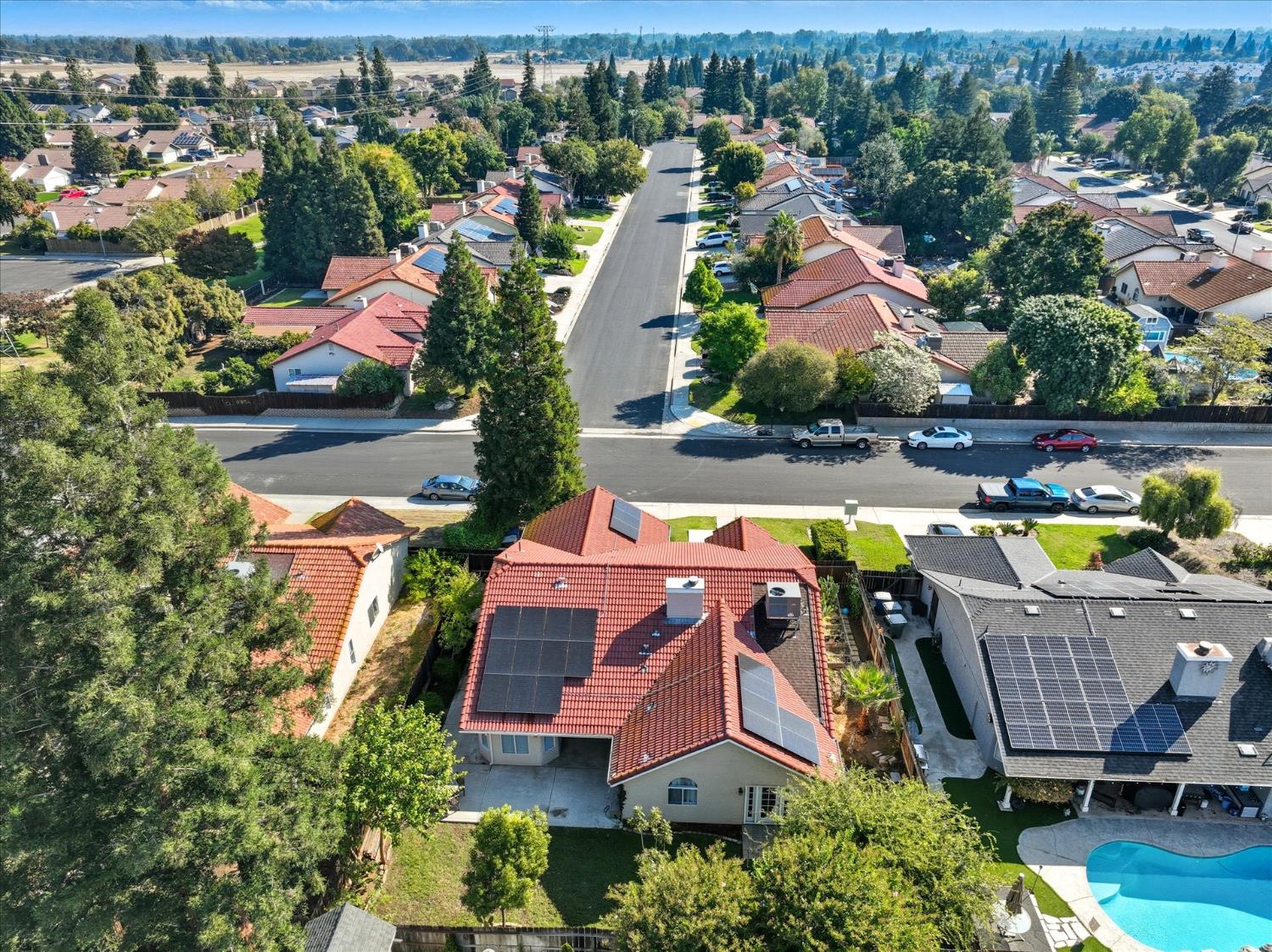 332 Magnolia Ave, Clovis, CA 93611