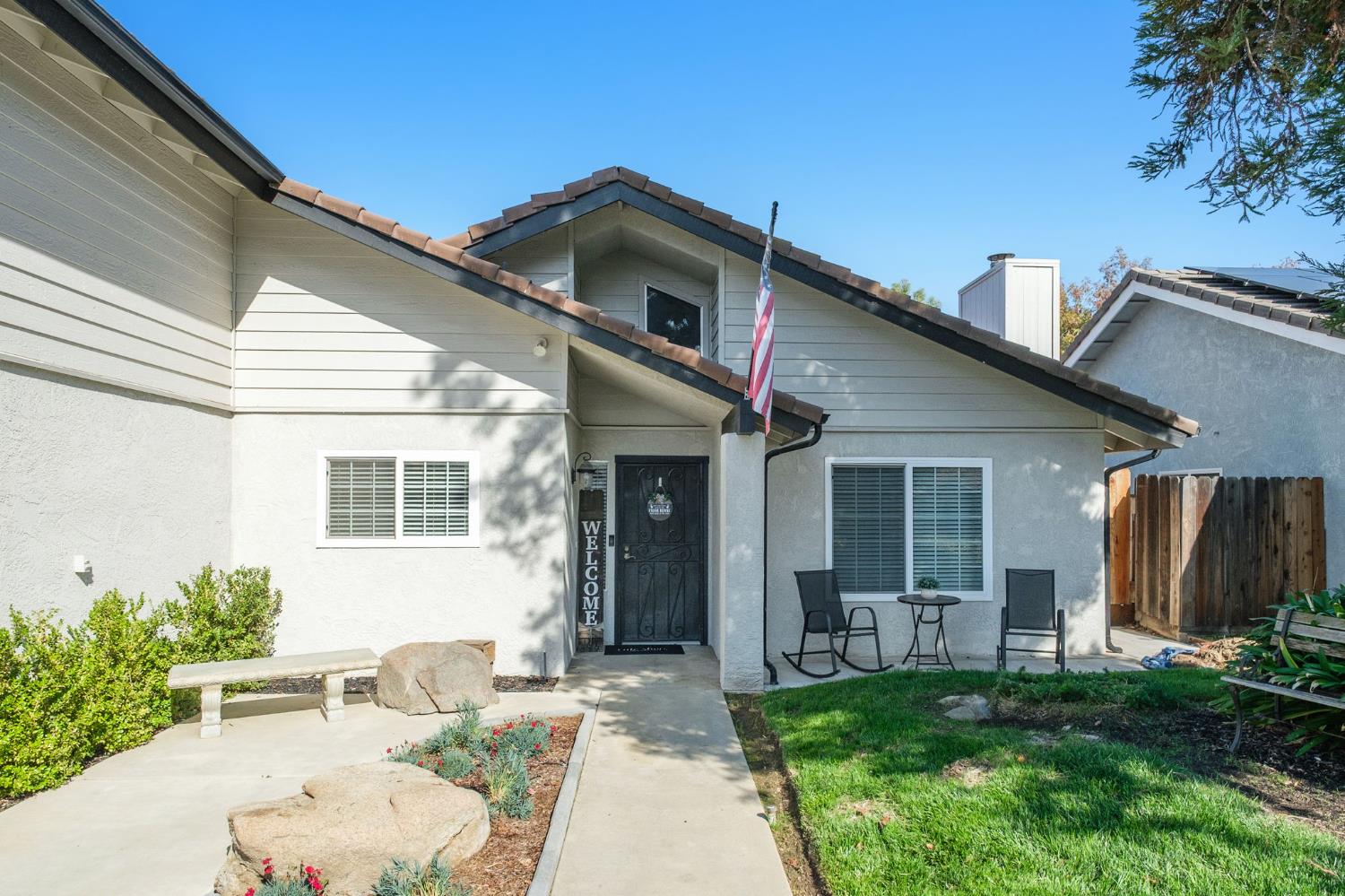 2237 Los Altos Ave, Clovis, CA 93611