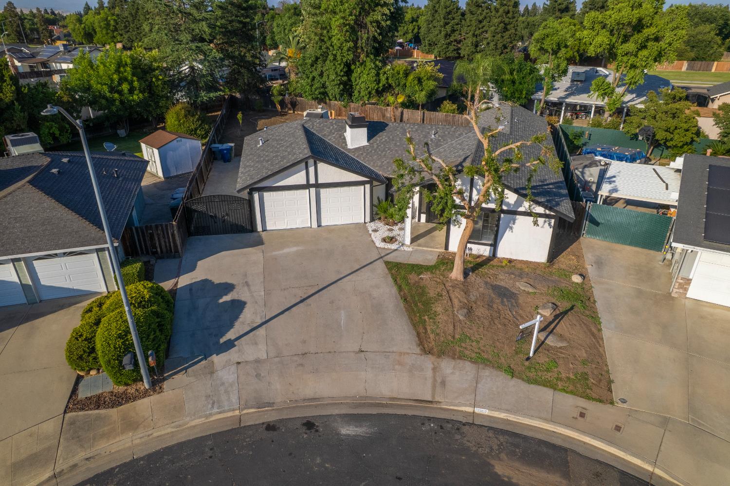 1707 Douglas Ave, Clovis, CA 93611