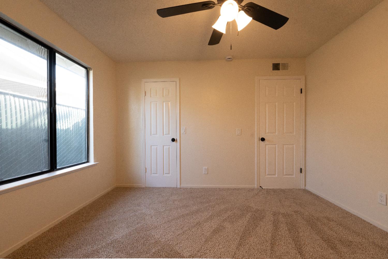 1707 Douglas Ave, Clovis, CA 93611