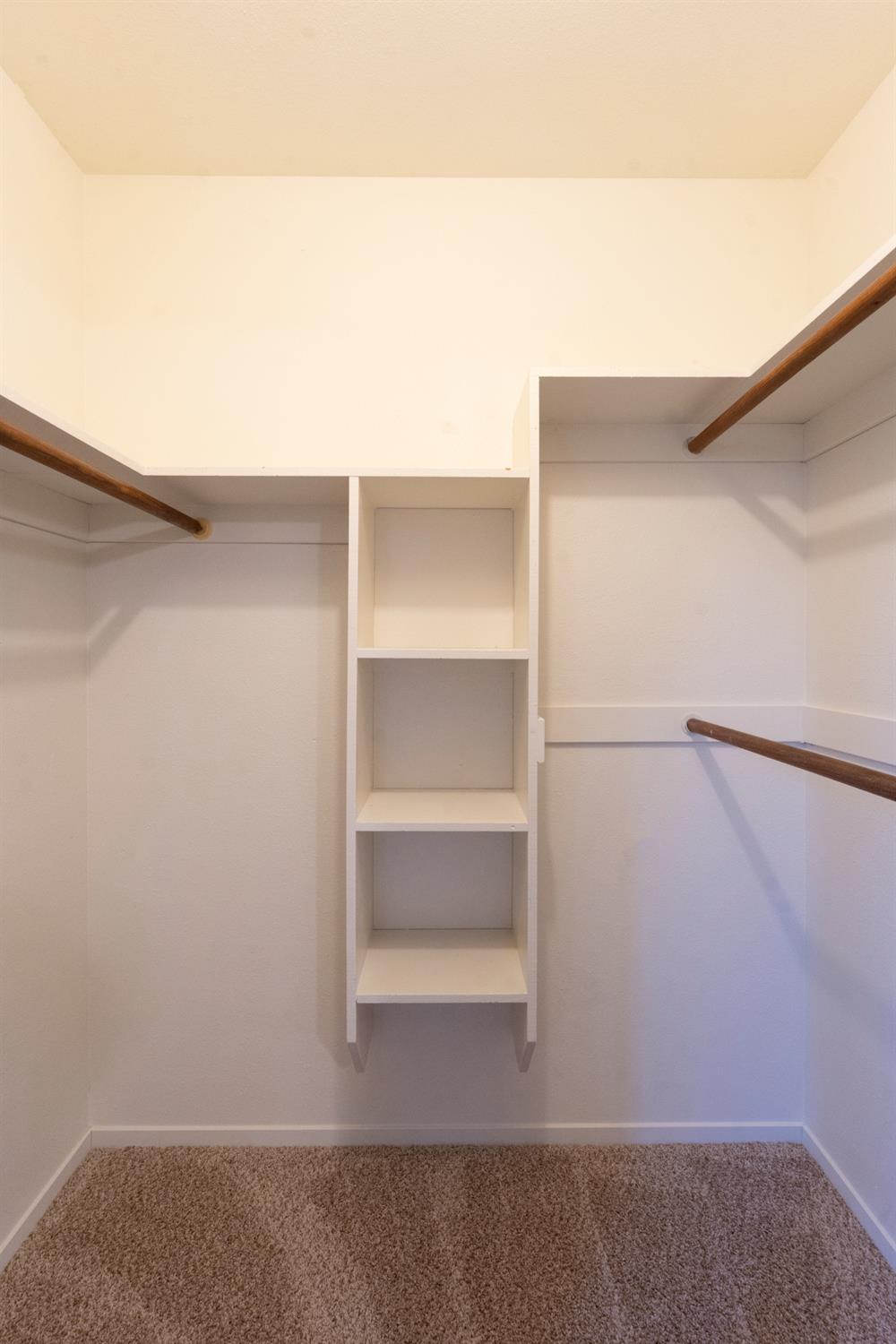 1707 Douglas Ave, Clovis, CA 93611