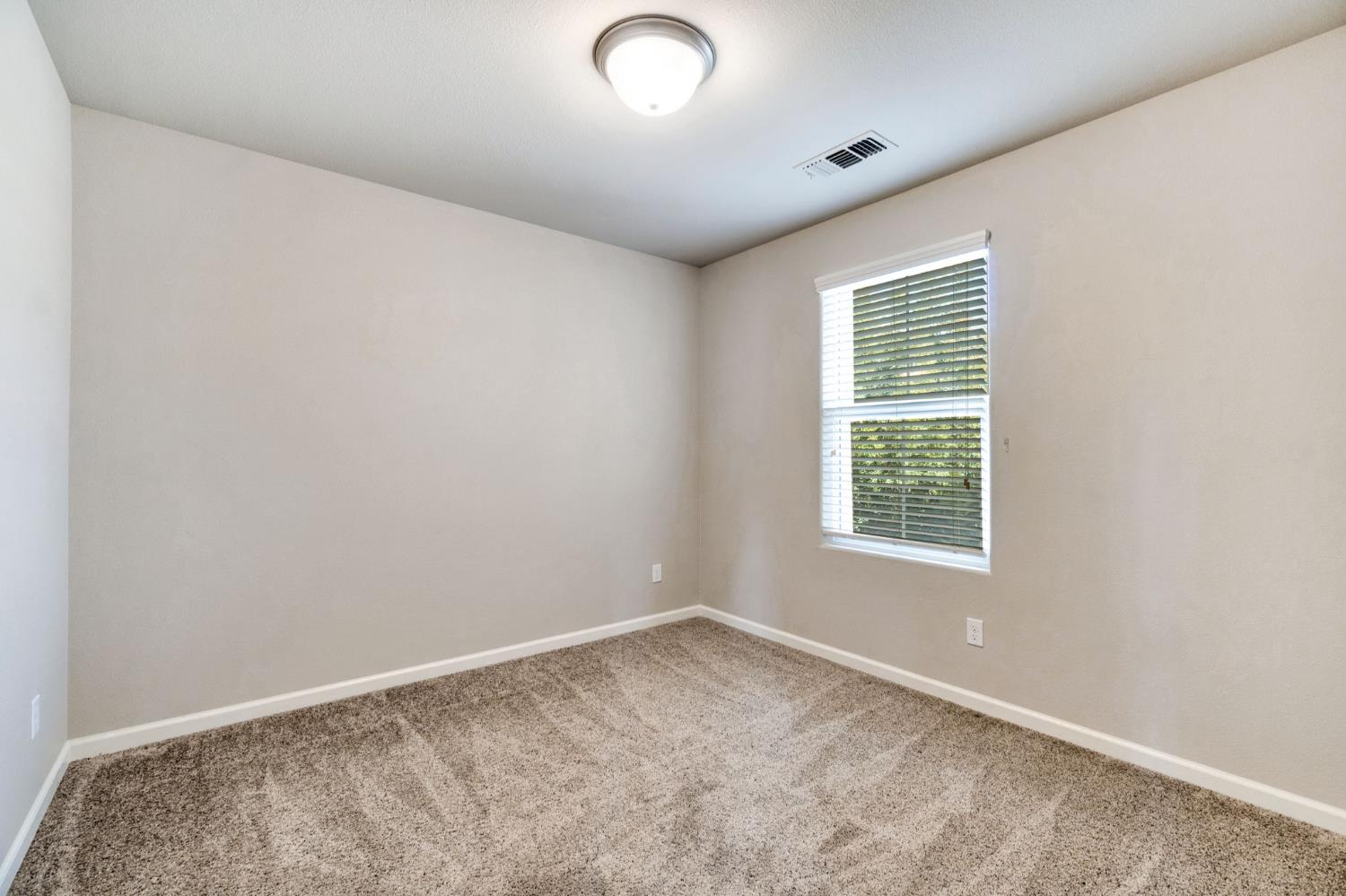 1500 N Encoure Way, Clovis, CA 93619