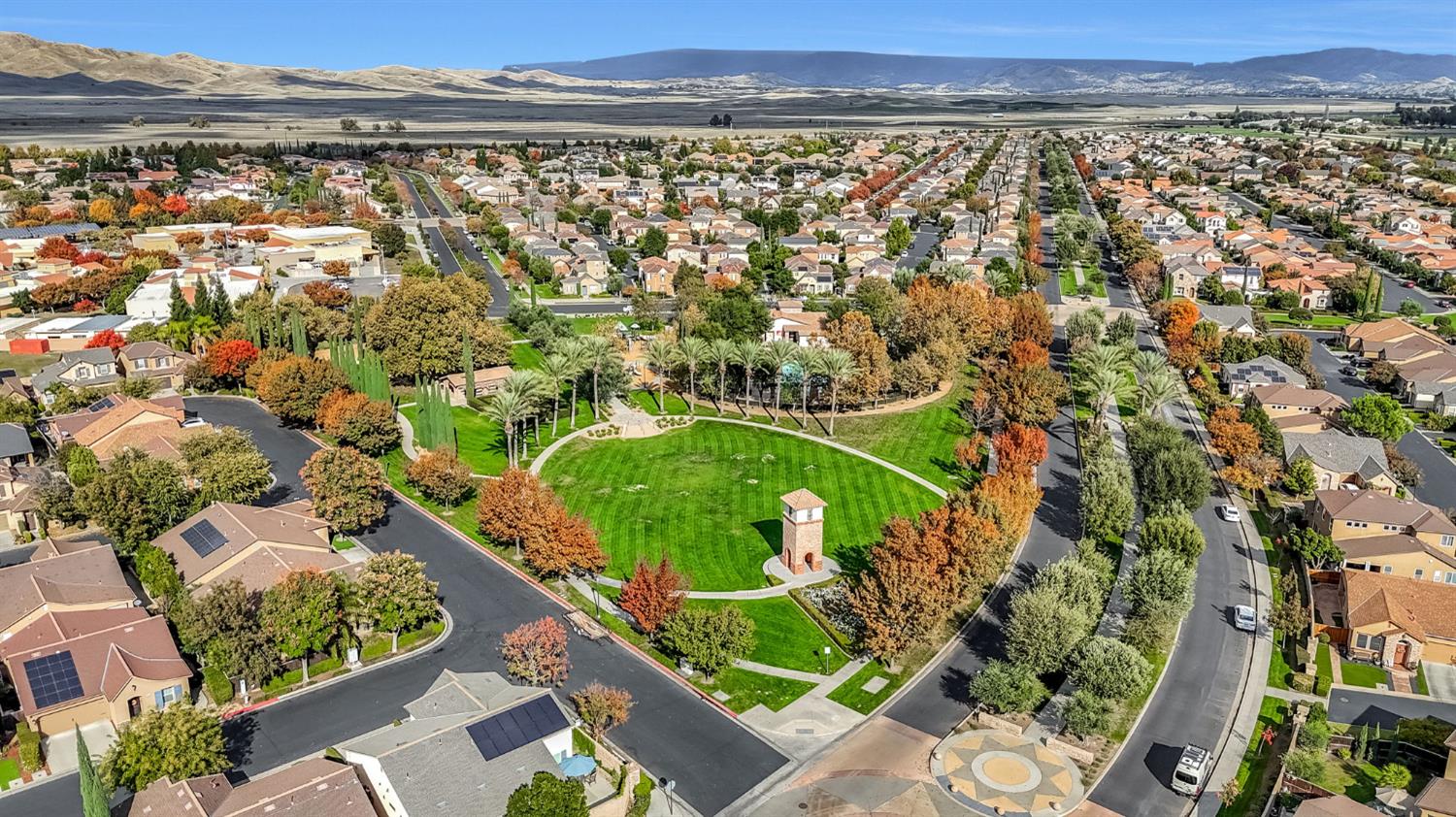 1500 N Encoure Way, Clovis, CA 93619