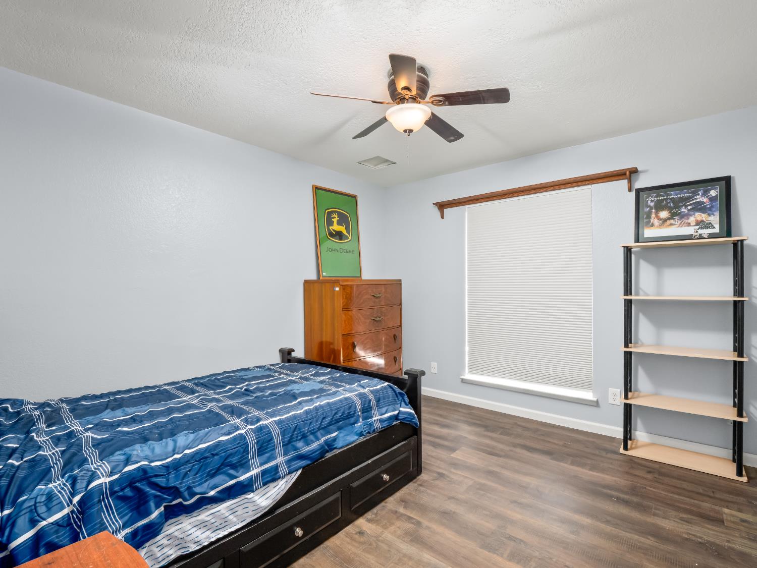 13017 Violet Ln, Clovis, CA 93619