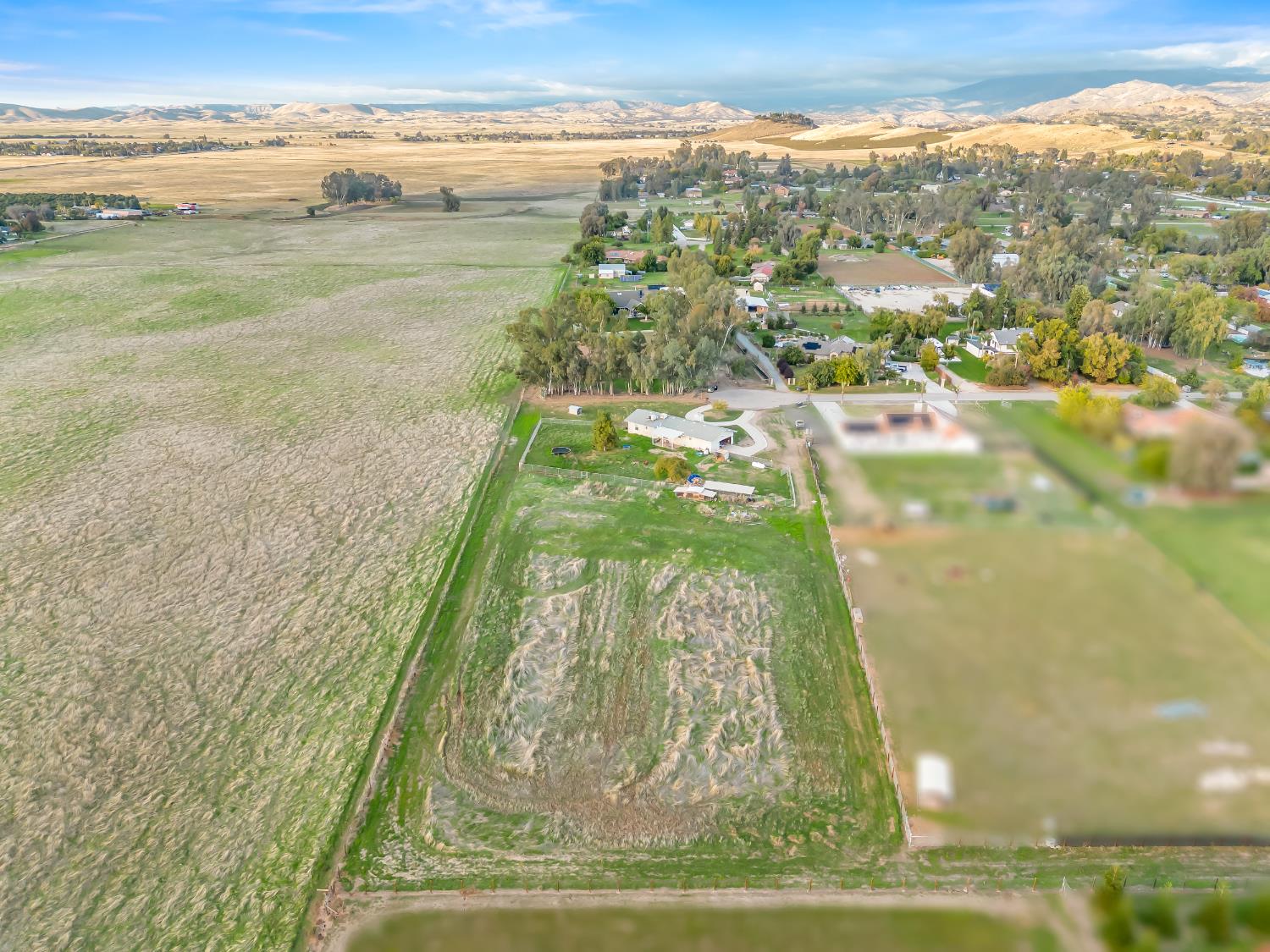 13017 Violet Ln, Clovis, CA 93619