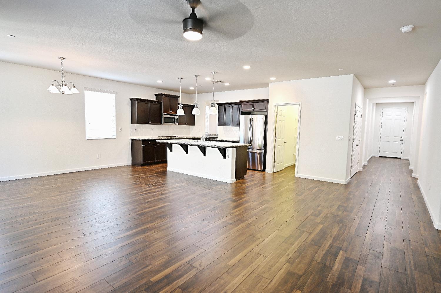 3581 Griffith Ave, Clovis, CA 93619