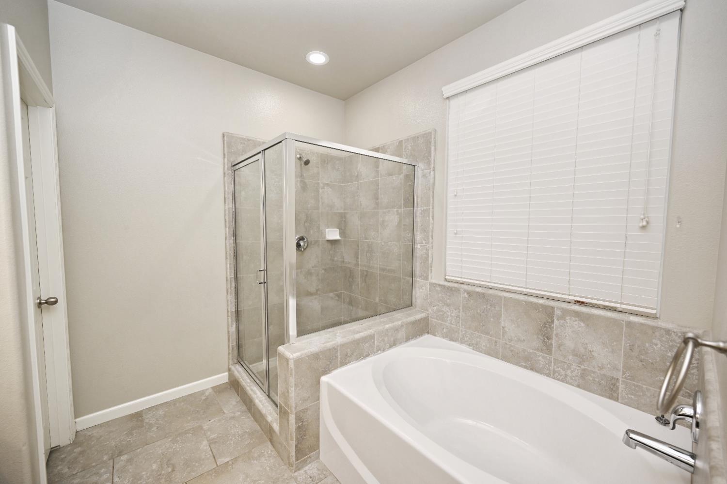 3581 Griffith Ave, Clovis, CA 93619